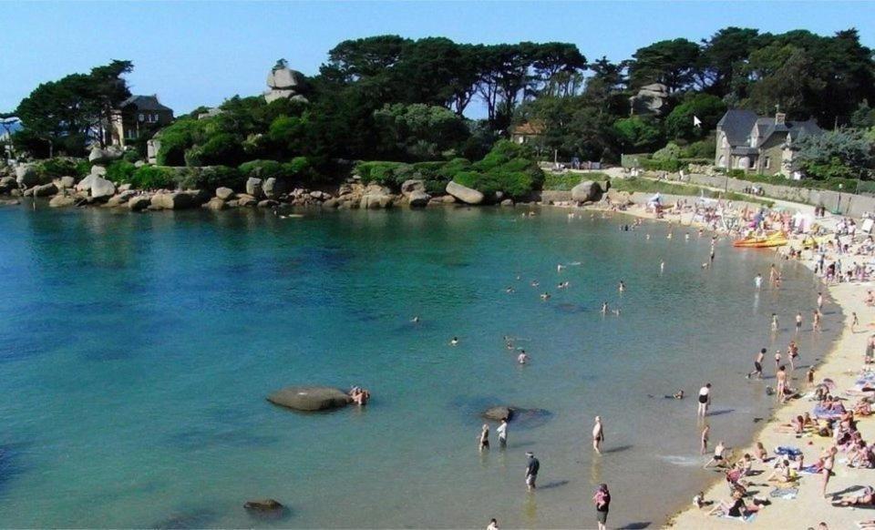 Appartement A Cote Du Port De Ploumanac'H 佩罗斯－吉雷克 外观 照片